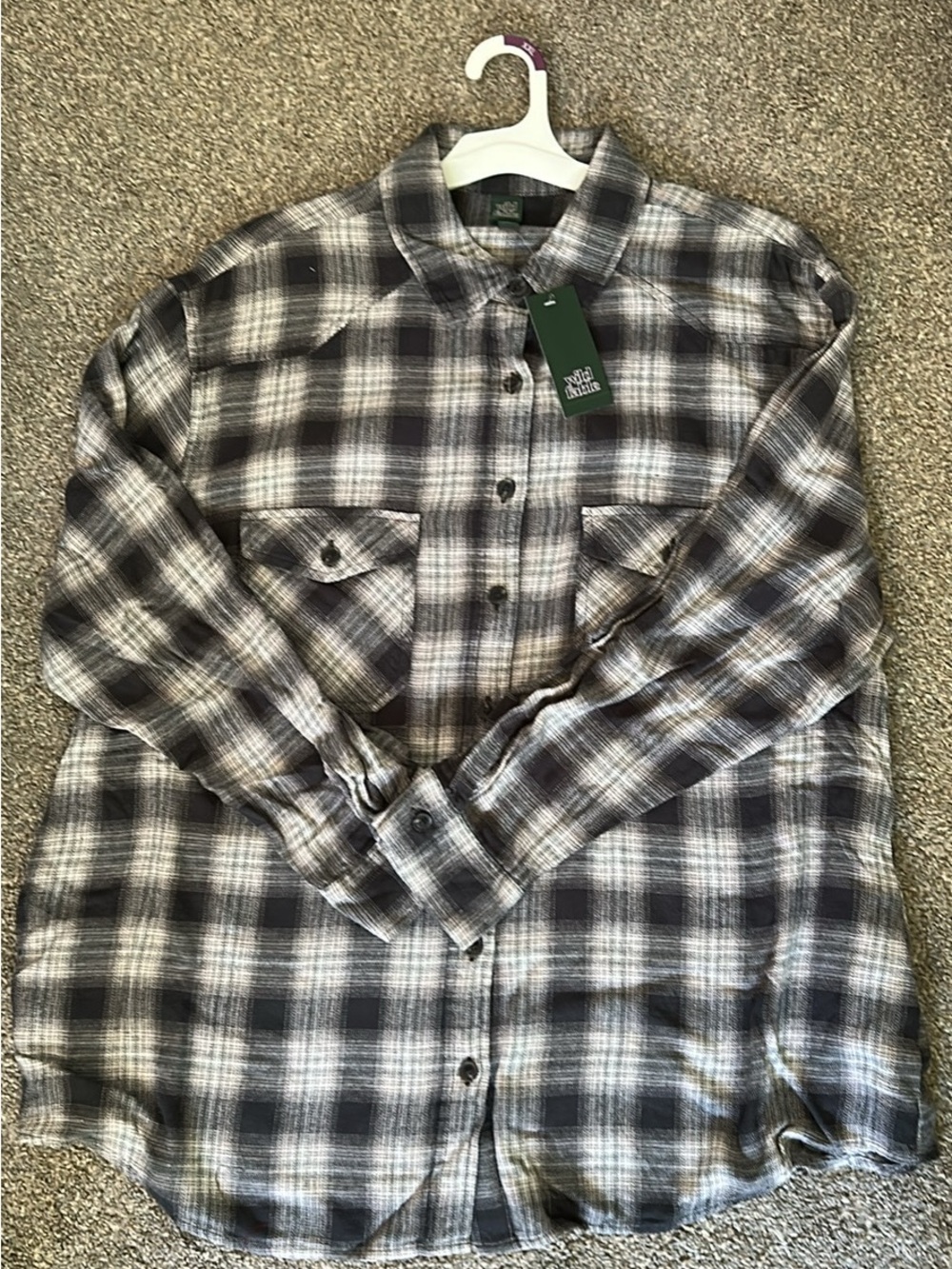 Wild Fable Women’s Plaid Button-Up Shirt